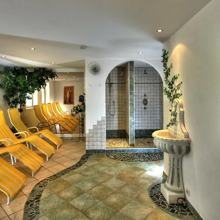 Garni Corinna Hotel 3*