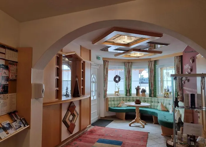 Hotel Garni Corinna Ischgl