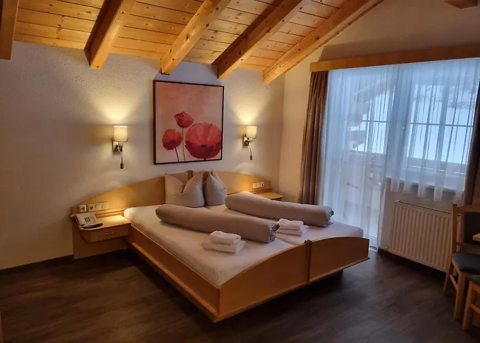 Hotel Garni Corinna 3*