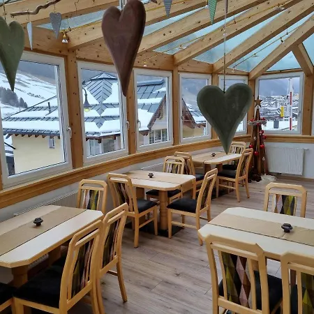 科琳娜酒店 伊施格尔